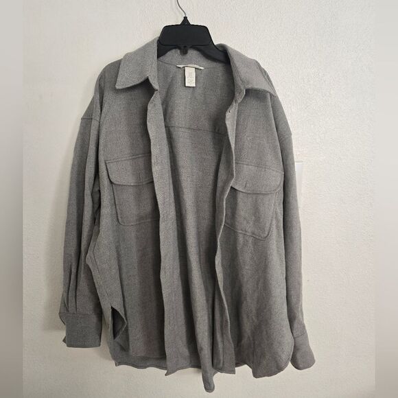 H&M Flannel Button Down Shirt In Light Gray Size Medium Oversized - Picture 9 of 11